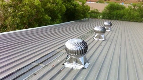 Chia sẻ cách thông gió cho nhà mái tôn cực hiệu quả