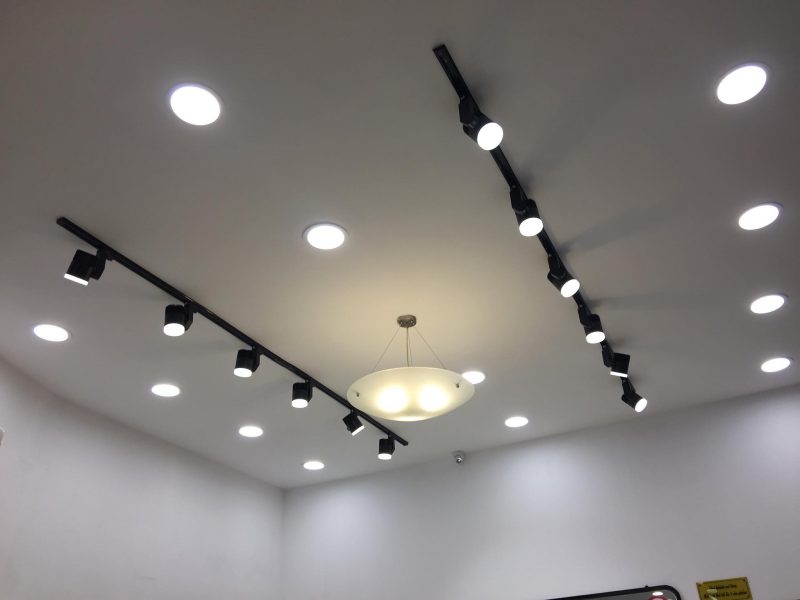 đèn led trang trí trần nhà