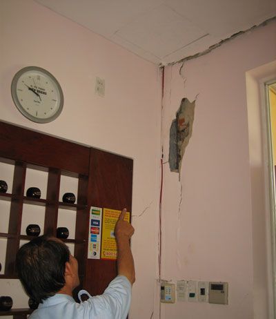 Sửa chữa nứt trần nhà